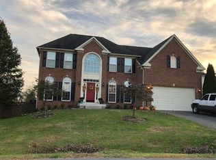 187 Maddex Farm Dr, Shepherdstown, WV 25443