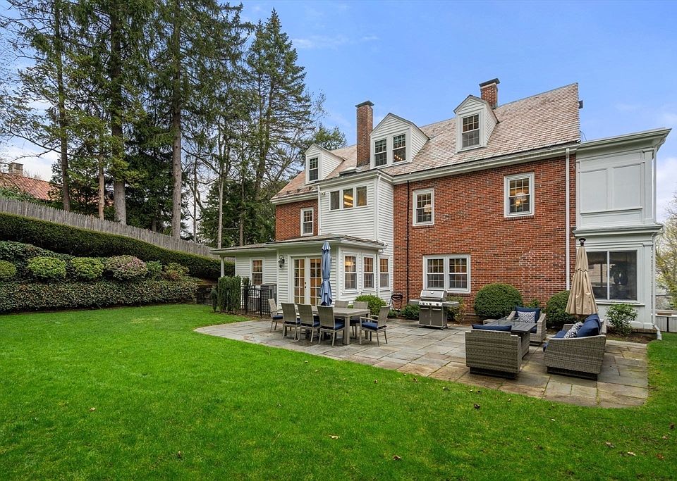 2nd image of 78 Waban Hill Rd N