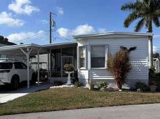 215 W Bill Allen Cir, Sebastian, FL 32958