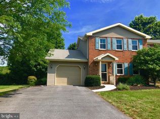 1410 Woodridge Dr, Middletown, PA 17057