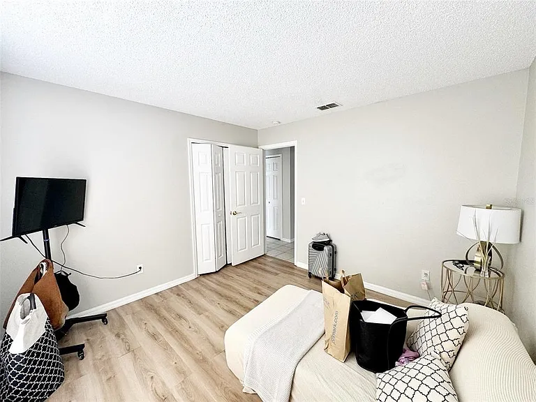 1509 Indian Oaks Trl — Photo 20