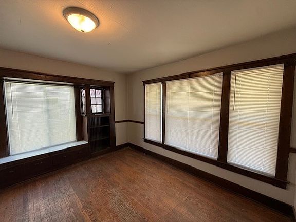4th image of 223 Forest St NE