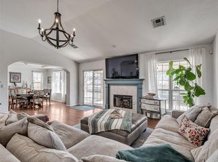 1814 Olde School Rd, Edmond, OK 73012