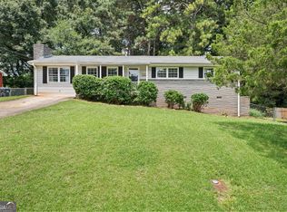 900 Carlton Dr SE, Conyers, GA 30094
