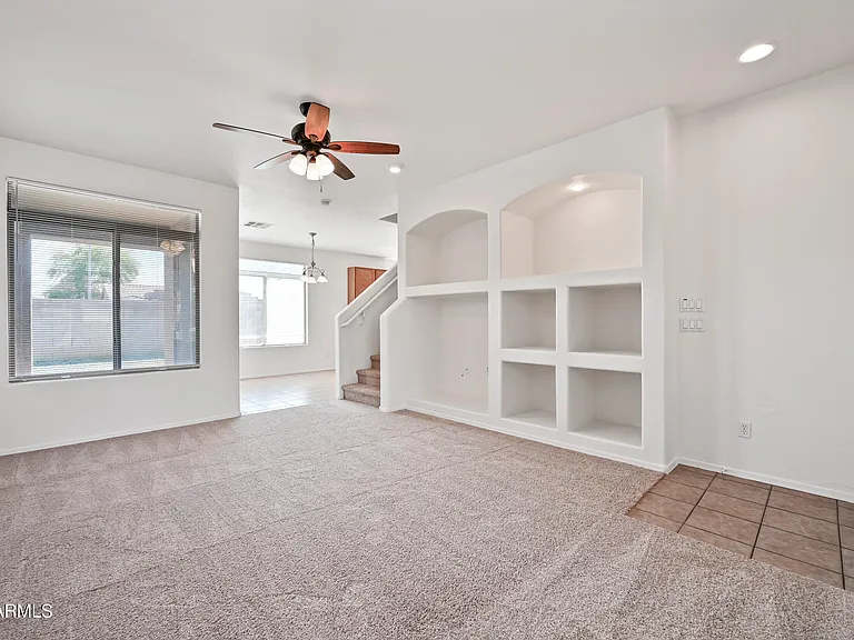 2513 E Flintlock Pl — Photo 3
