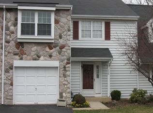 458 Sterling Ct, Holland, PA 18966