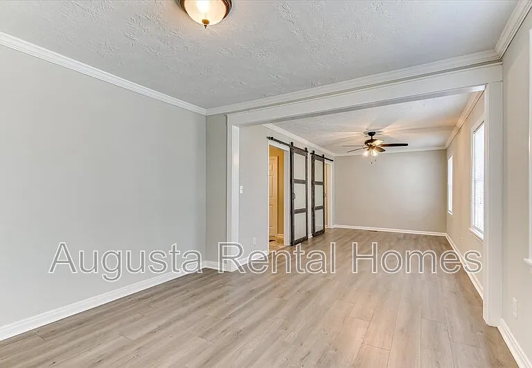 3210 York Dr — Photo 28