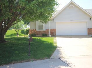 1308 Eagles Way Ct, Hazelwood, MO 63042
