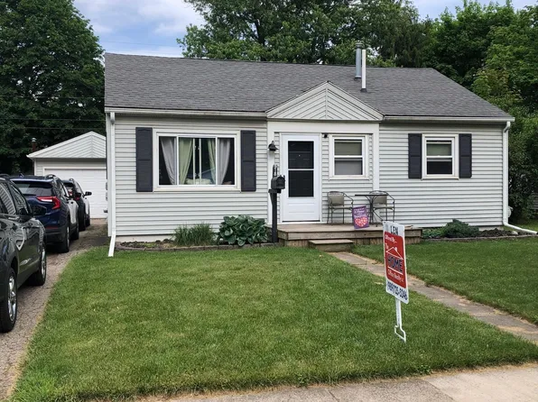 918 N Hickory St, Owosso, MI 48867