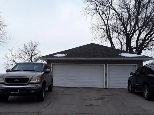 2960 S Shore Cir, Prior Lake, MN 55372