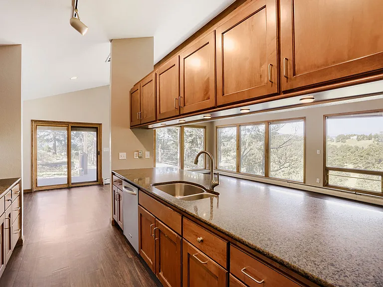 21648 Mountsfield Dr — Photo 28
