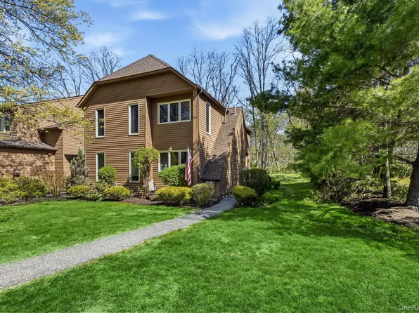 102 Ridgeview Lane, Yorktown Heights, NY 10598