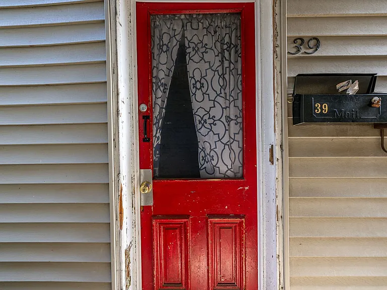 39-45 Catawissa Ave — Photo 12