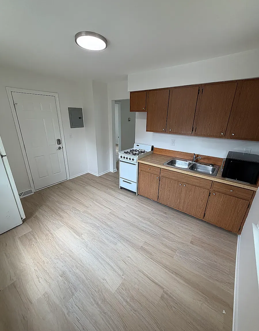 1 bed, 680 sqft, $1,195 — Photo 2