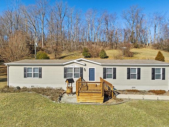 3rd image of 4805 Shelburne Rd