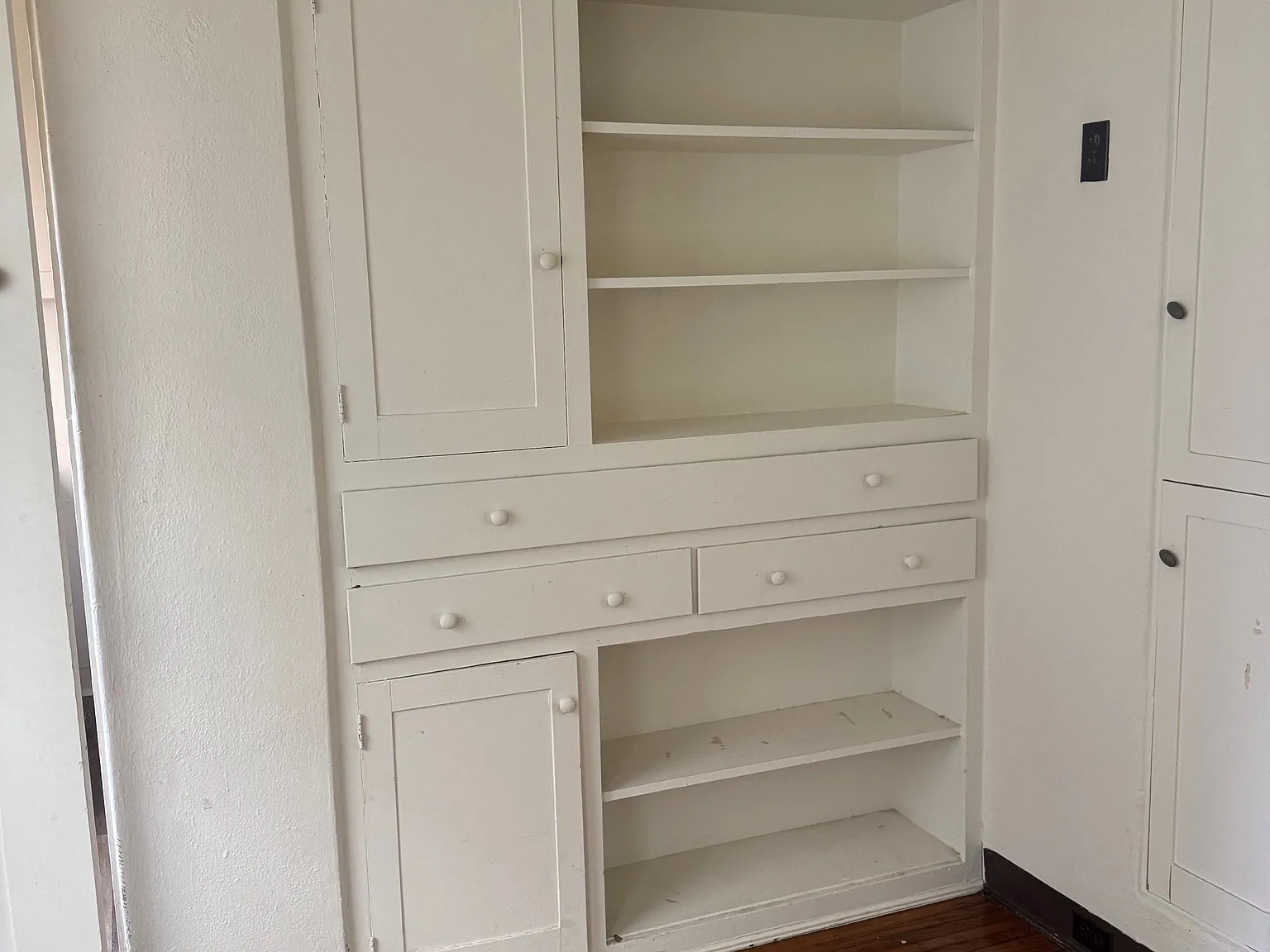 2 bed, 1000 sqft, $2,550 — Photo 4