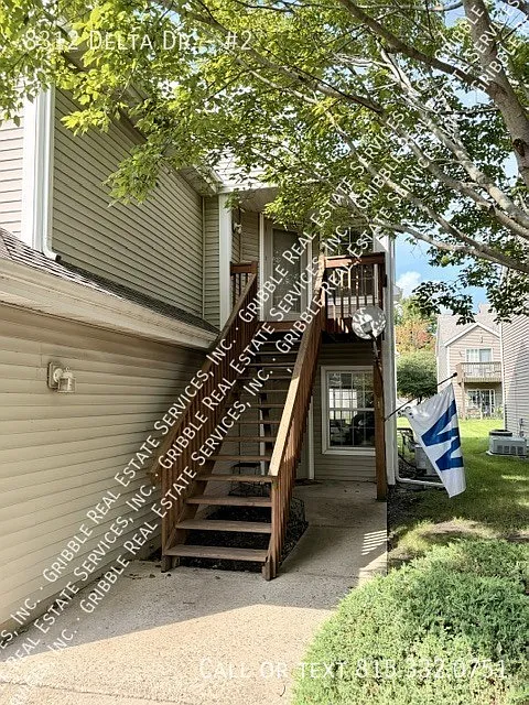 2 bedroom, 2 bath apartment w/ garage in Machesney Park — Photo 2