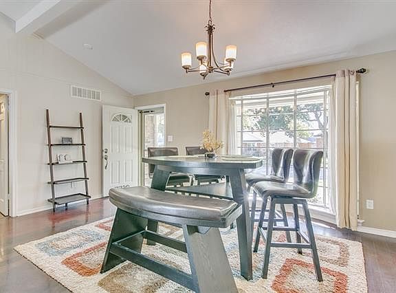 3rd image of 7739 La Verdura Dr