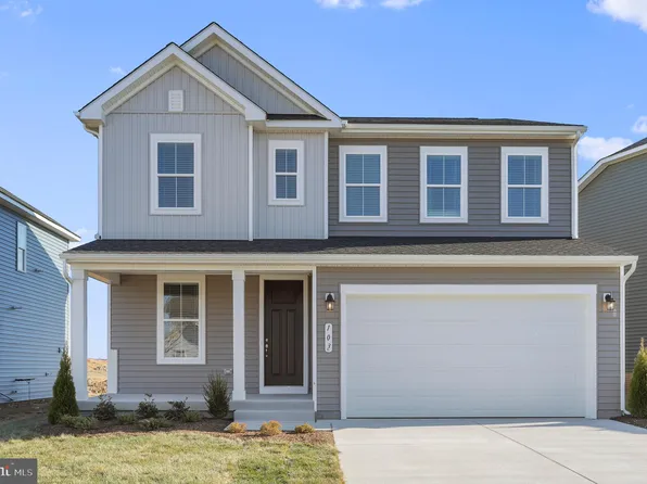 103 Curtain Fall Dr, Middletown, VA 22645