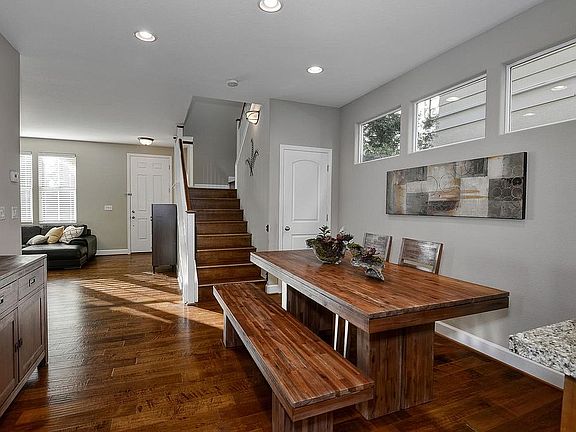 5th image of 3028 Leigh Ave