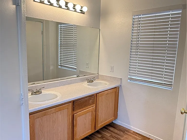 3144 Sierra Ridge Dr — Photo 16