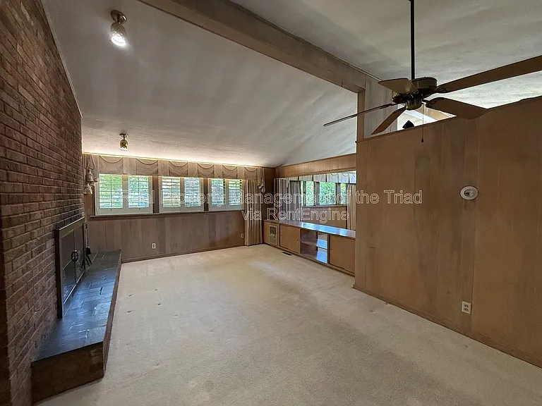 1507 Pinehurst Dr — Photo 16