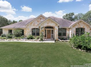 561 Rose Branch Dr, La Vernia, TX 78121