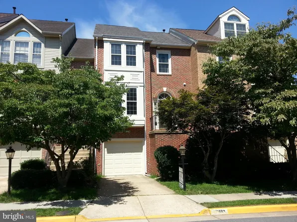 12002 Lisa Marie Ct, Fairfax, VA 22033