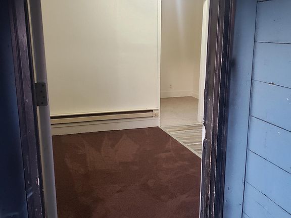 3rd image of 393 S Eastern Ave #7