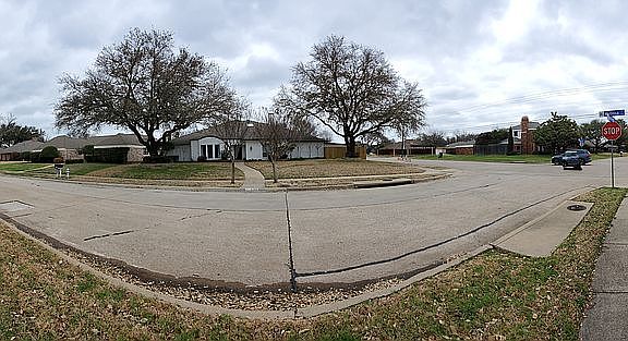 3rd image of 1300 Chesterton Dr