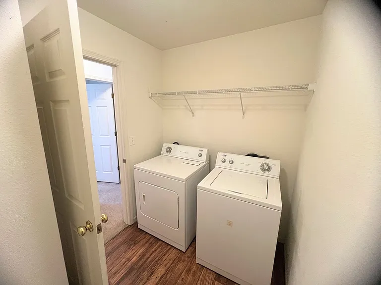 21057 Honest Ln — Photo 4