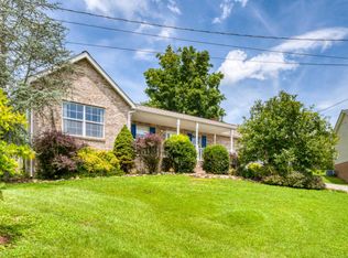 4711 Country Ln, Knoxville, TN 37938