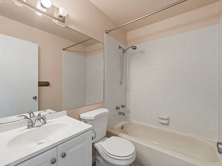 291 E Lake Ave — Photo 10
