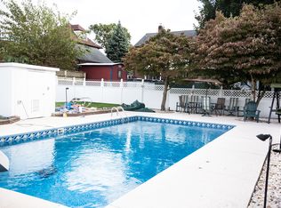 56 4th St, Wood Ridge, NJ 07075