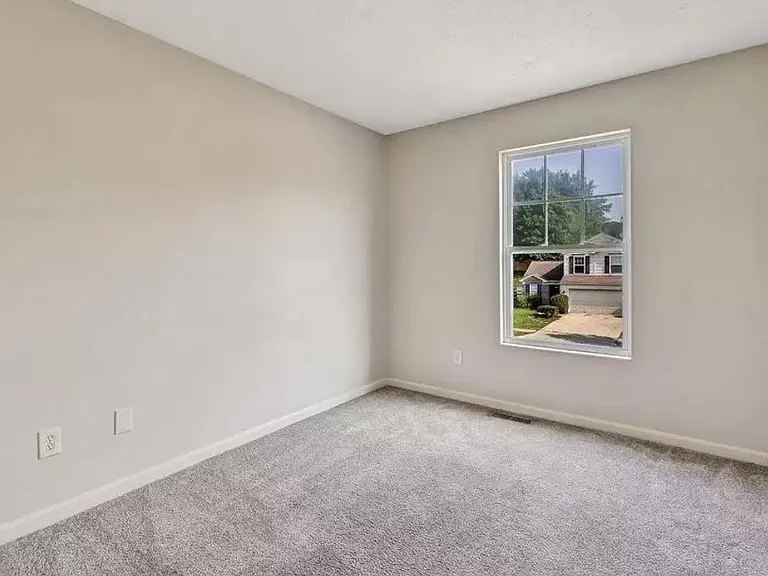 2311 Adams Creek Dr — Photo 8