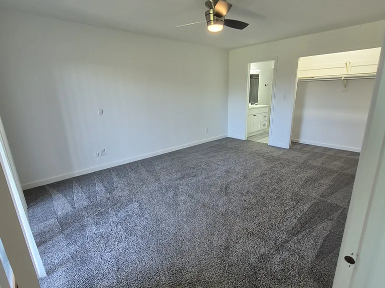 6 Constitution Dr — Photo 5