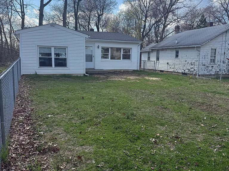 33 Weaverville Rd — Photo 9