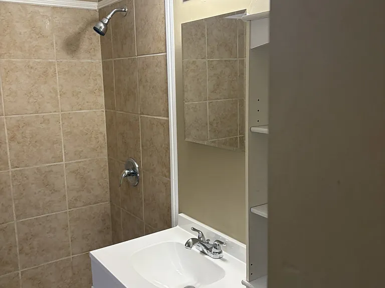 102 Dixie Dr #108 — Photo 9