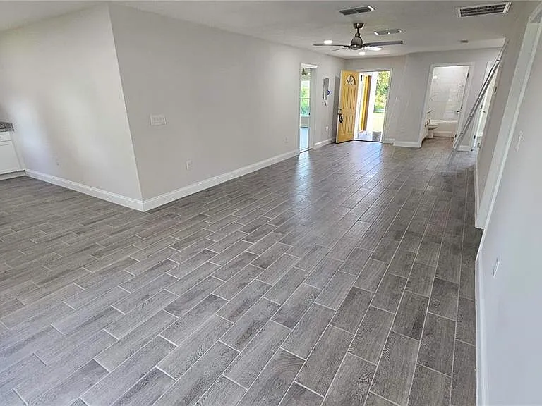 604 Lime Ave — Photo 4