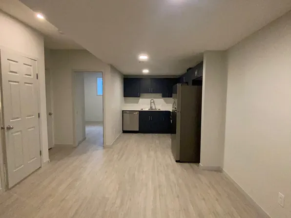 9447 Colak Ln SW, Edmonton, AB T6W 5G7