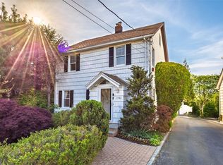 1730 Hancock St, Hewlett, NY 11557
