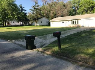 905 Progress Ave, Waterloo, IA 50701