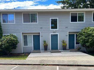 1972 Sidney Ave APT 201, Pt Orchard, WA 98366