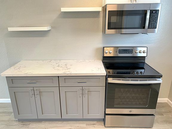 5th image of 2020 W Orangewood Ave #112
