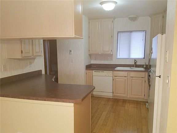 2nd image of 3400 Canyon Dr APT 3B