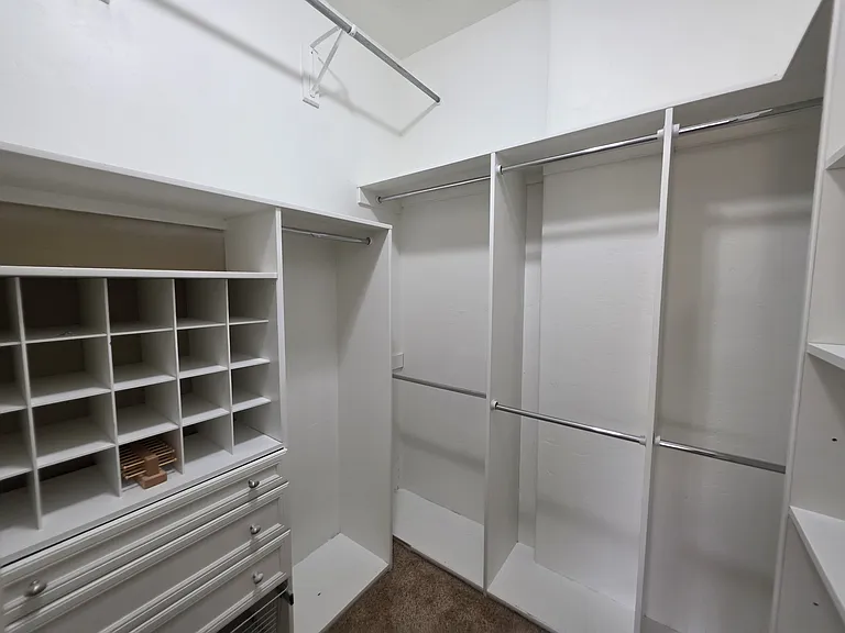 8400 Oakland Ave NE — Photo 12
