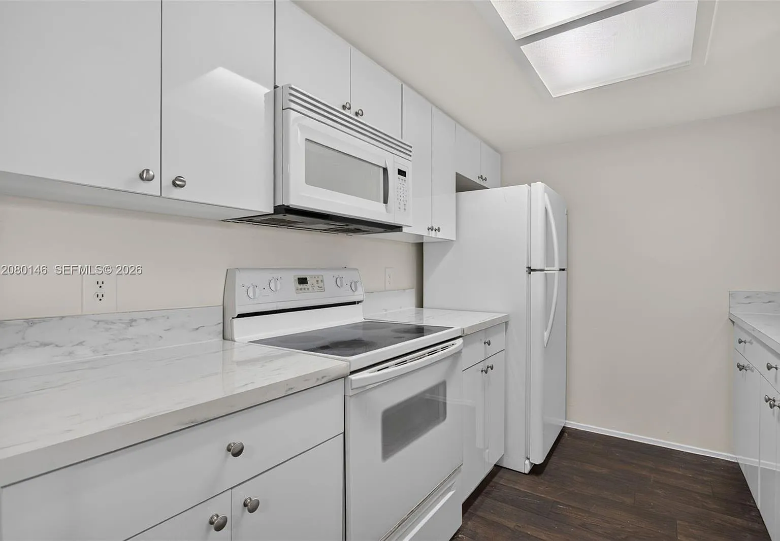 Crescent Cove Condo — Photo 4