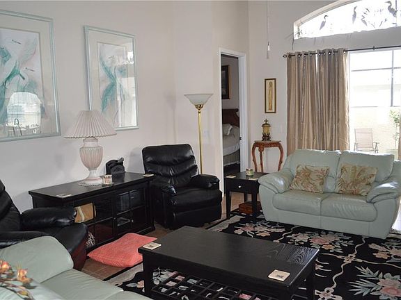4th image of 521 Royal Palm Dr