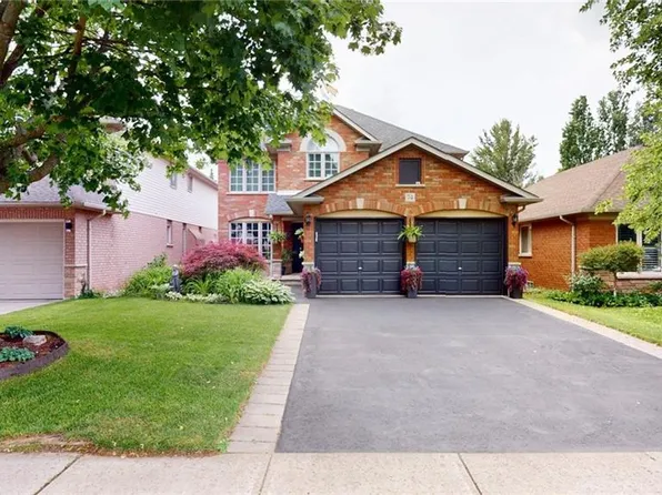74 Liam Dr, Hamilton, ON L9G 4Y1