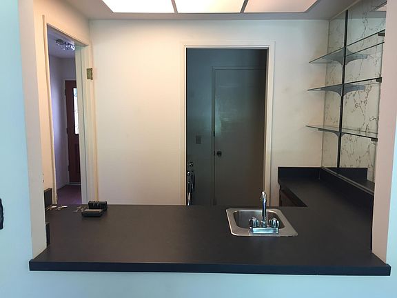 5th image of 1255 Bel Air Dr